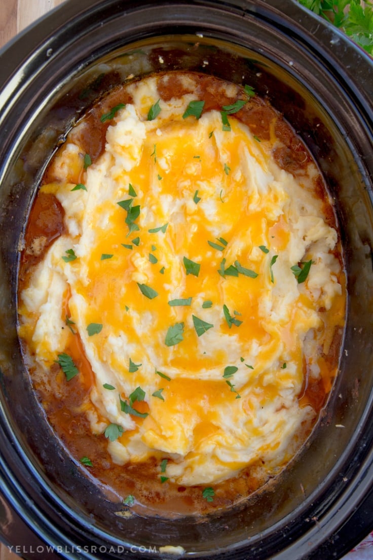 Slow Cooker Shepherd's Pie | YellowBlissRoad.com