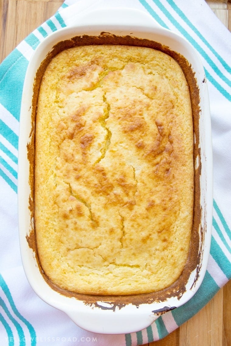 Delicious Sour Cream Cornbread