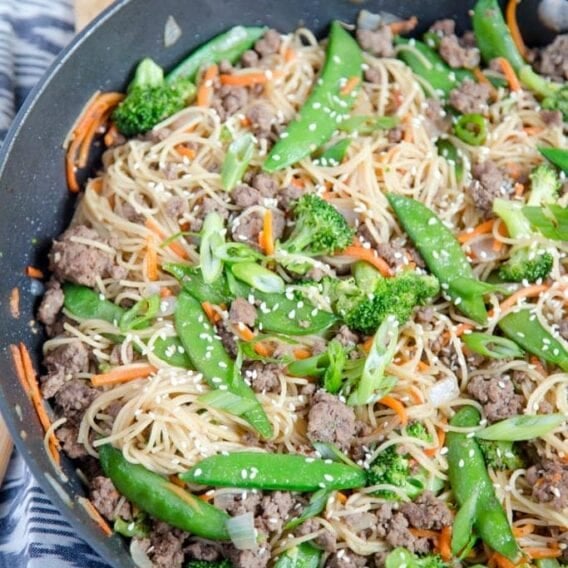 Quick Ground Beef and Noodles Stir Fry Recipe | YellowBlissRoad.com