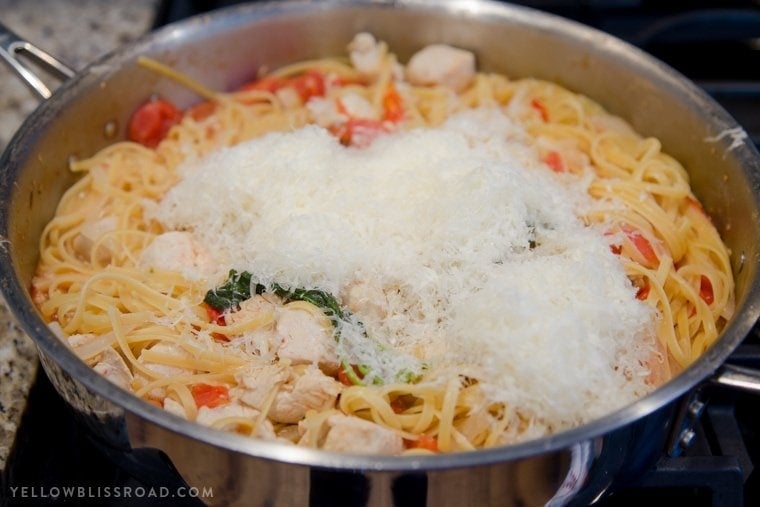 One Pan Tomato Basil Chicken Linguine - A quick and easy pasta dish that's ready in 20 minutes.; a delicious weeknight meal.