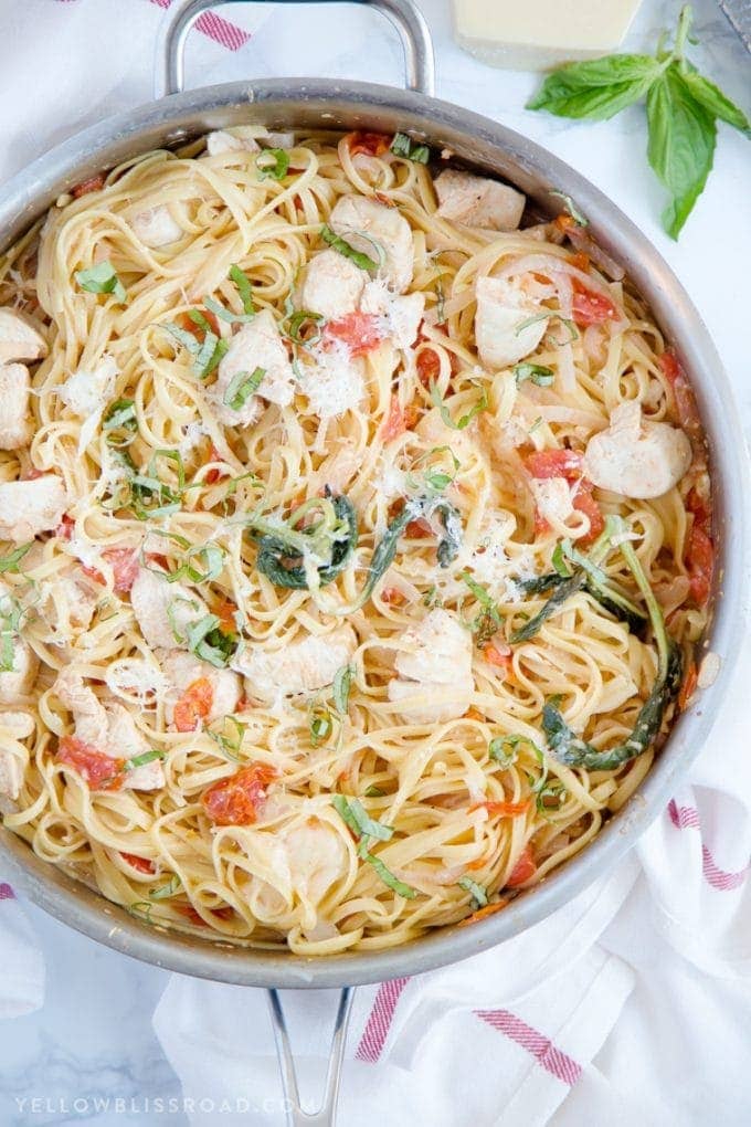 One Pan Tomato Basil Chicken Linguine An Easy Weeknight Meal