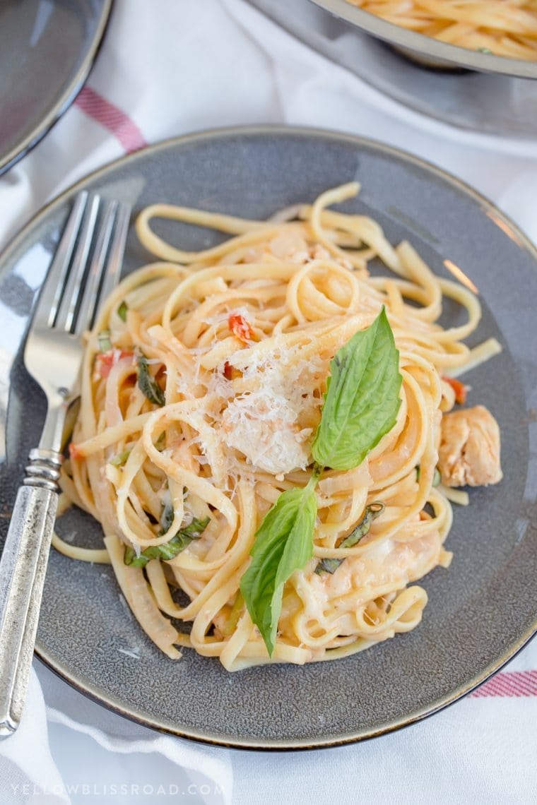 One Pan Tomato Basil Chicken Linguine - A quick and easy pasta dish that's ready in 20 minutes.; a delicious weeknight meal.