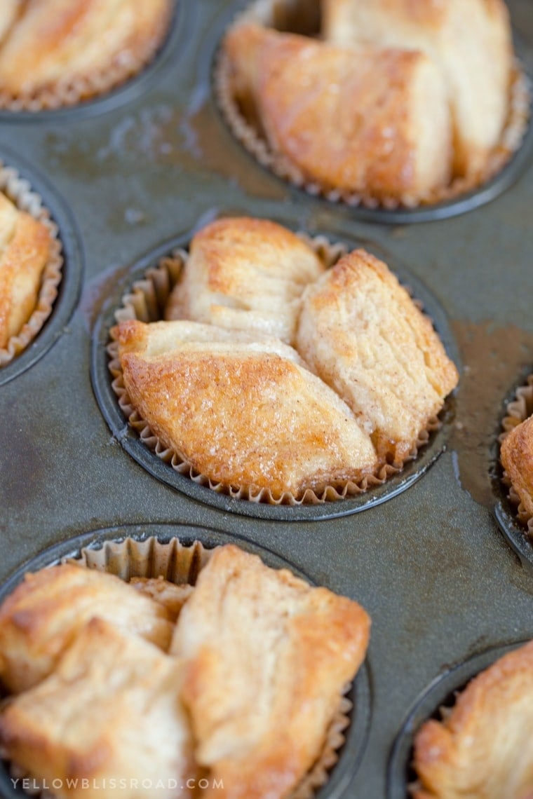 These Monkey Bread Muffins are a sweet breakfast treat that will go perfect with your morning coffee. Easy to make, and even easier to enjoy! #ad