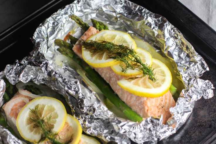 Baked Salmon & Asparagus Foil Packet Dinner with Lemon & Dill