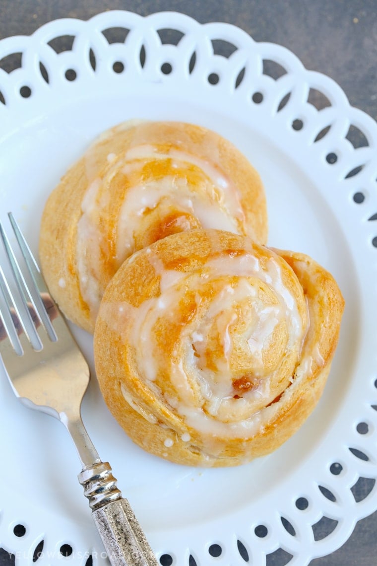 This Apricot Cream Cheese Danish is the perfect springtime treat or snack from Mother's Day brunch to afternoon tea.