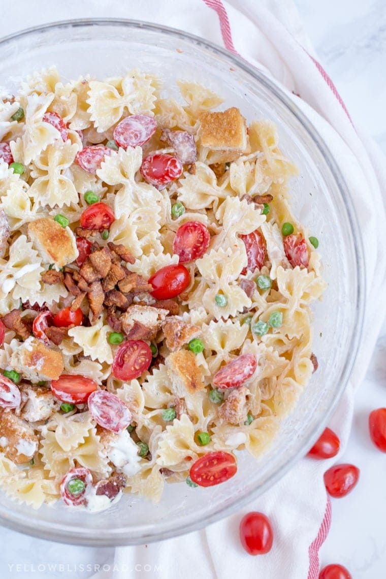 Easy BLT Pasta Salad with Spinach and Ranch Dressing