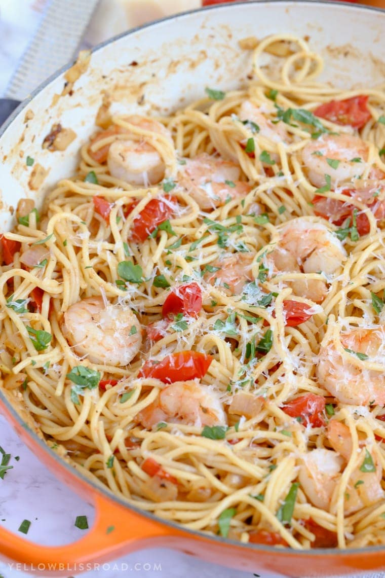 Garlic Shrimp and Tomato Spaghetti close up