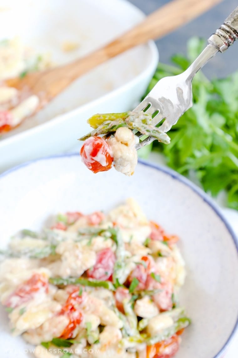 Chicken Mac & Cheese with Roasted Tomatoes and Asparagus