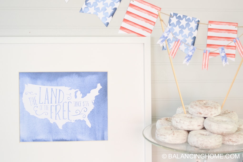 Cookies and fourth of July decor