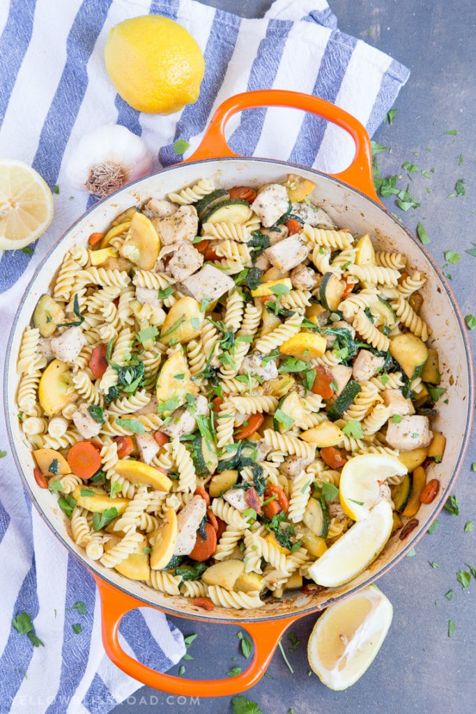 Lemon Garlic Chicken and Vegetable Pasta with Zucchini