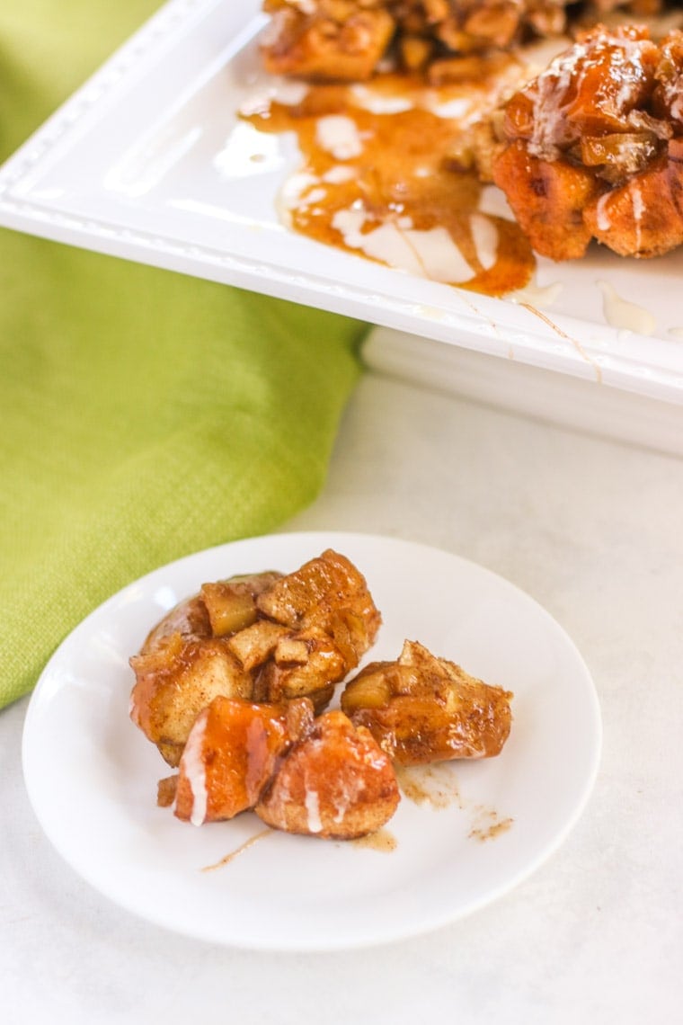 This Cinnamon Apple Monkey Bread is the perfect combination of fall flavors packed in a decadent breakfast!