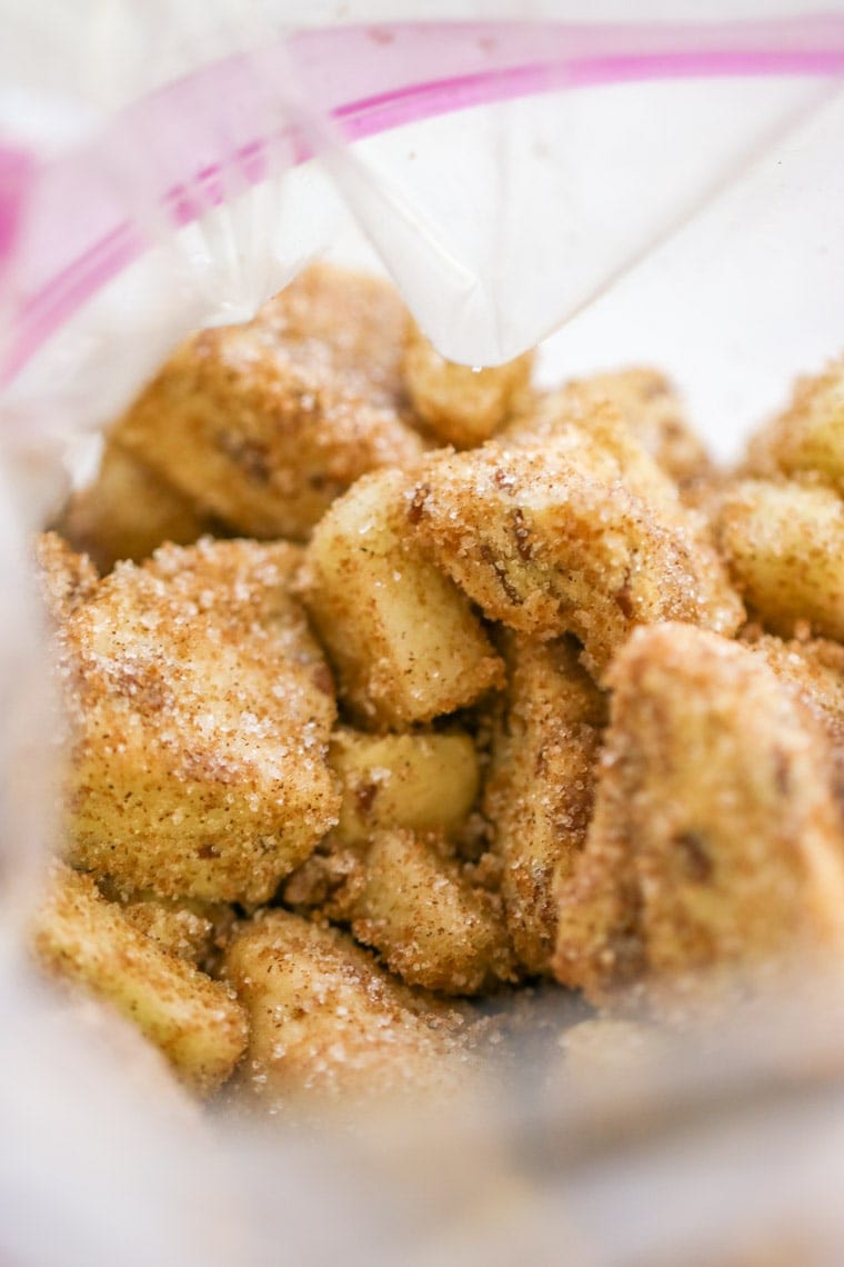 This Cinnamon Apple Monkey Bread is the perfect combination of fall flavors packed in a decadent breakfast!