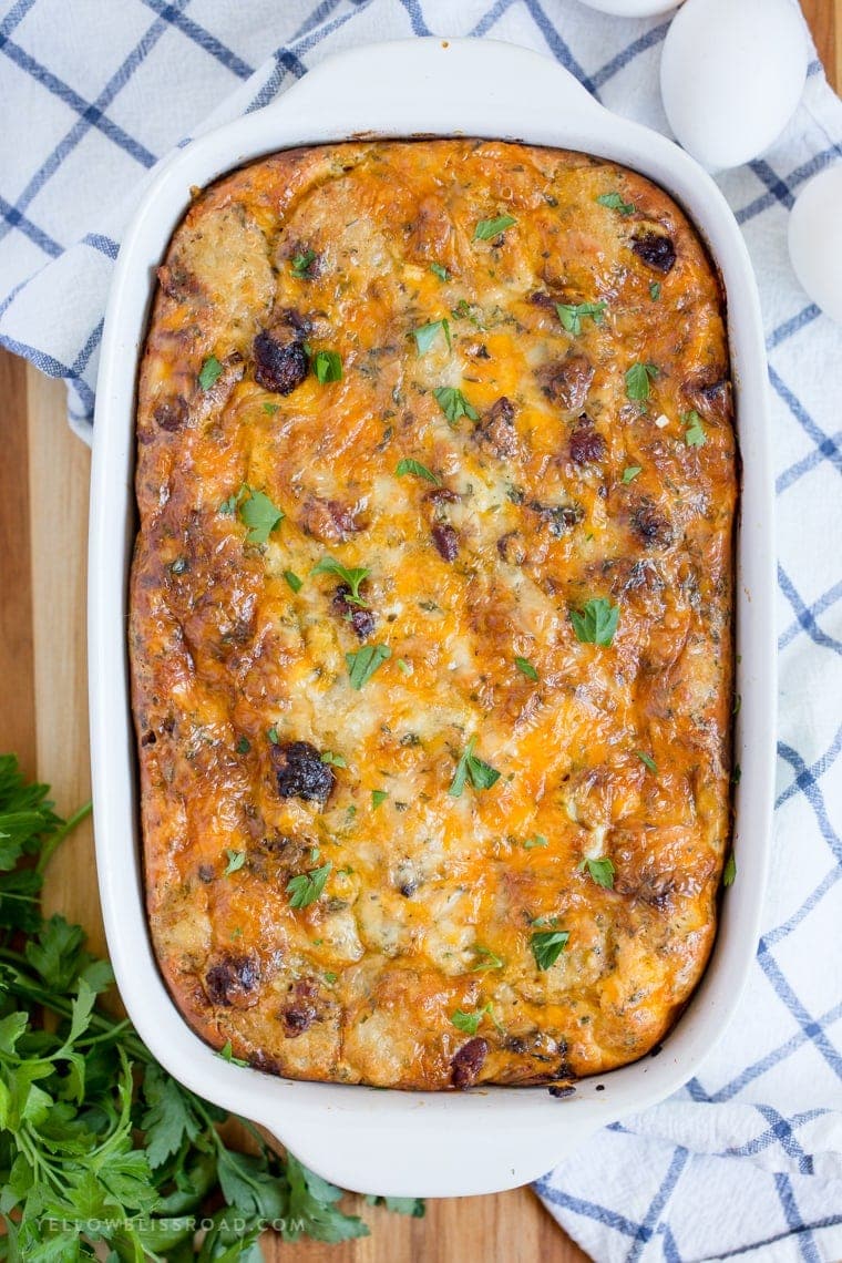 loaded breakfast tater tot casserole