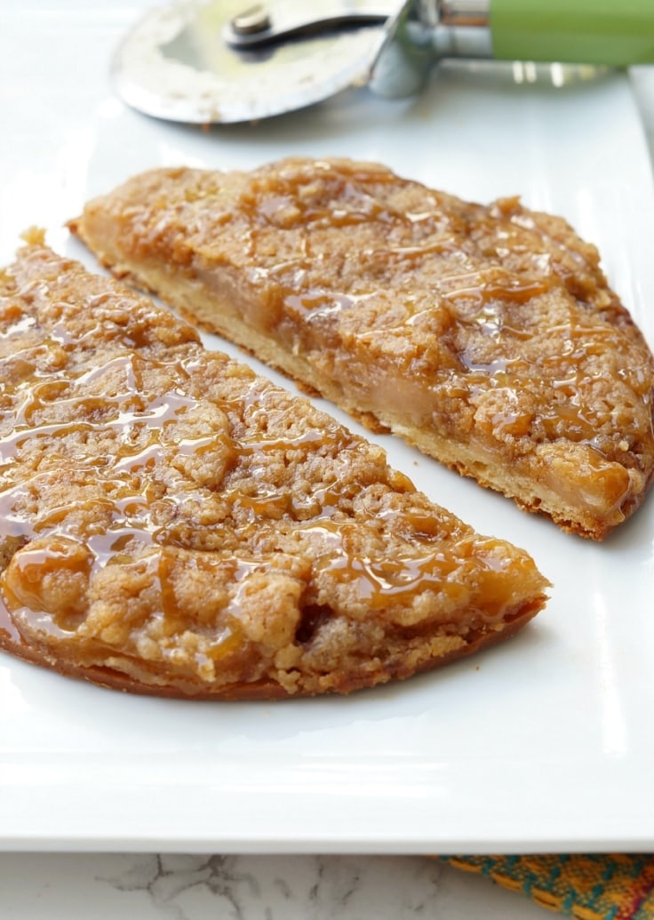 Caramel Apple Pie Pizza Delicious Fall Dessert Idea