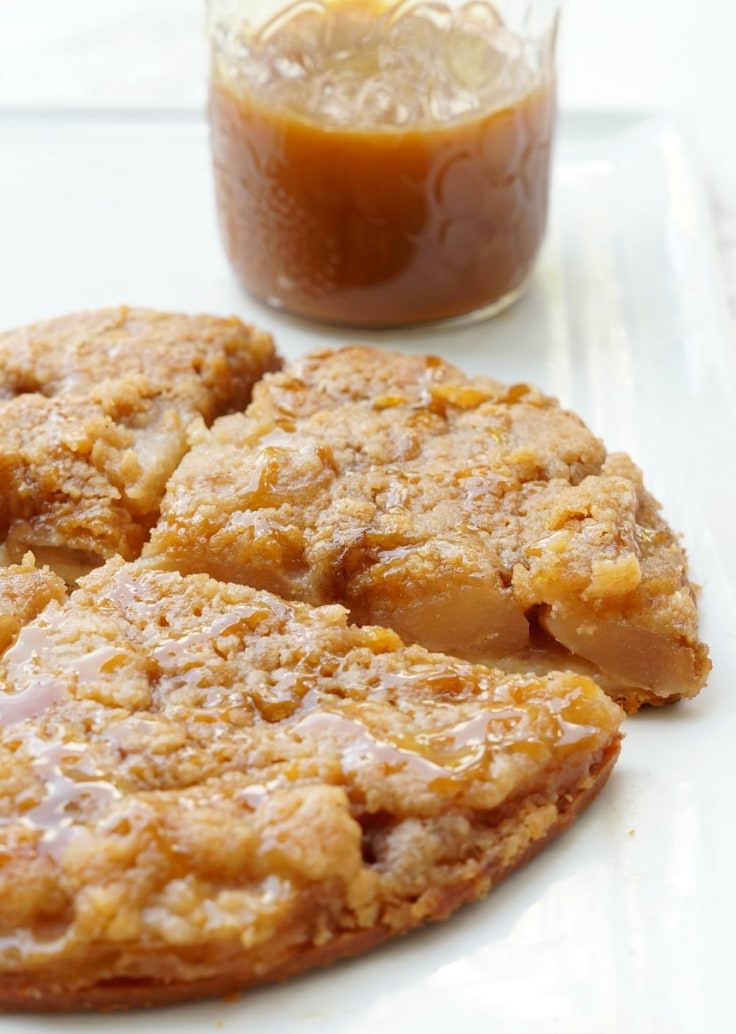 Caramel Apple Pie Pizza Delicious Fall Dessert Idea