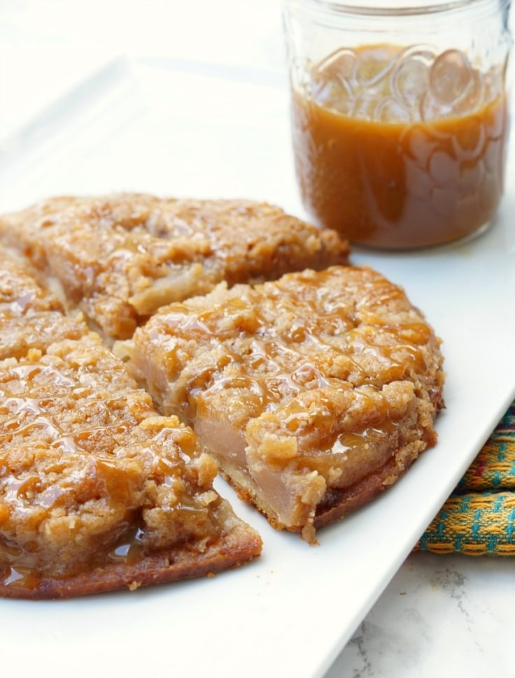 Caramel Apple Pie Pizza Delicious Fall Dessert Idea