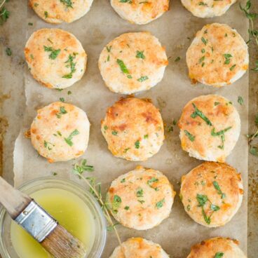 A tray of Biscuits