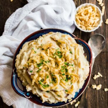 French Onion Mashed Potatoes add a savory spin to a classic holiday side dish! Your family will be fight for seconds!