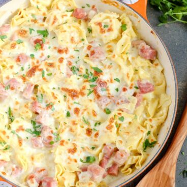 Pan with Ham and Cheese Tortellini