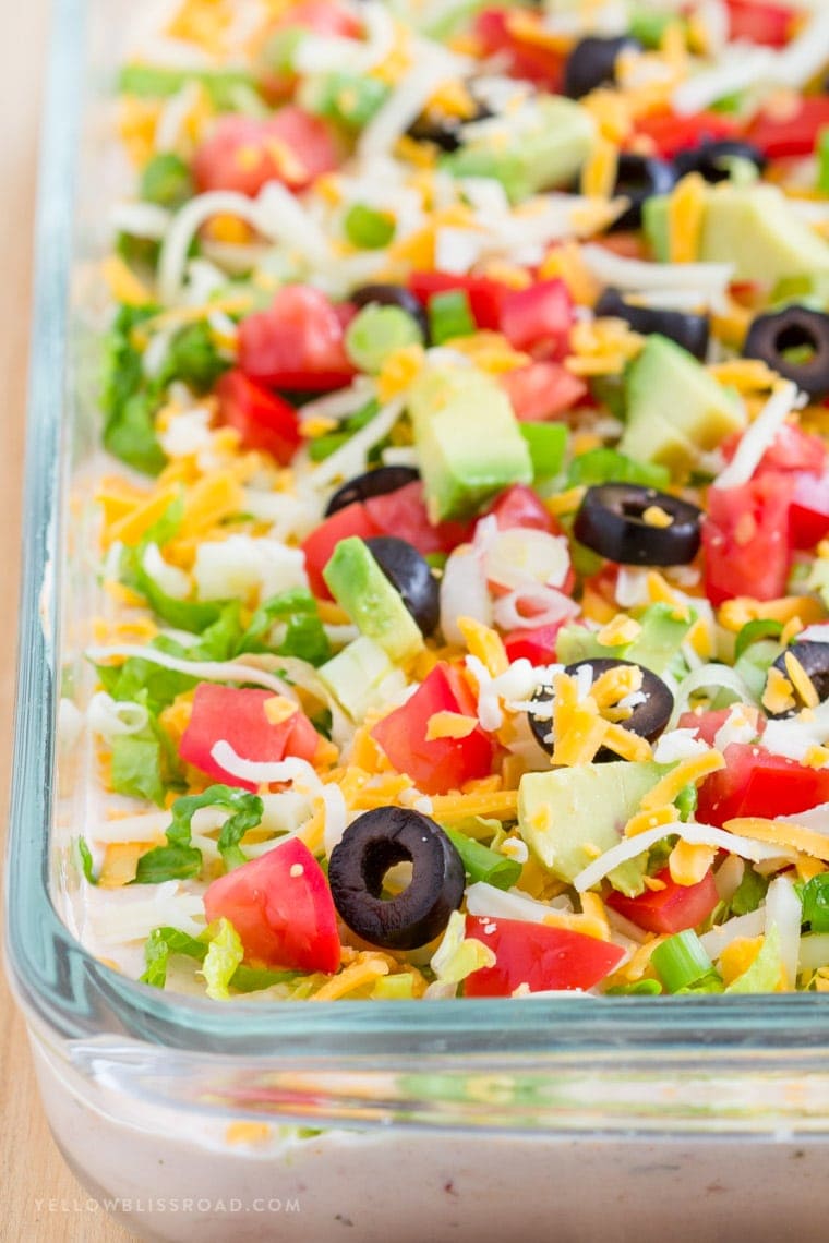 The BEST Skinny Taco Dip | Game Day Appetizer | Party Food | Lightened Up 7 Layer Dip