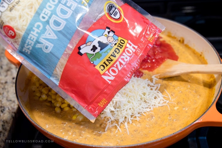 Chorizo dip with Horizon Organic Cheddar Shredded Cheese #ad