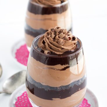 Chocolate Trifles for Two - decadent chocolate trifles perfect for any chocolate lover on Valentine's Day!