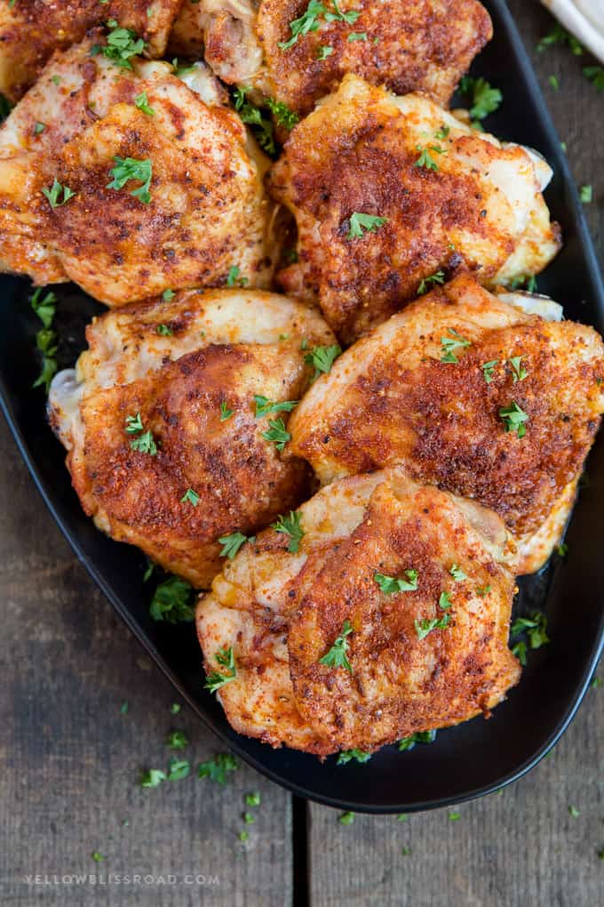 Easy Crispy Baked Chicken Thighs 