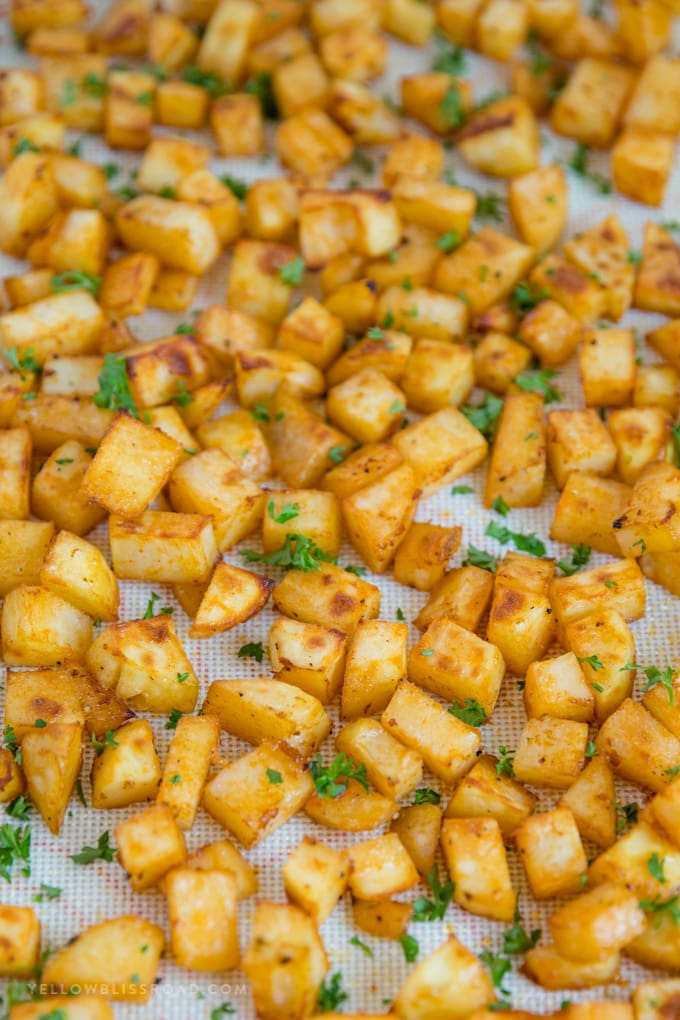 Easy Breakfast Potatoes Crispy On The Outside Fluffy On The Inside