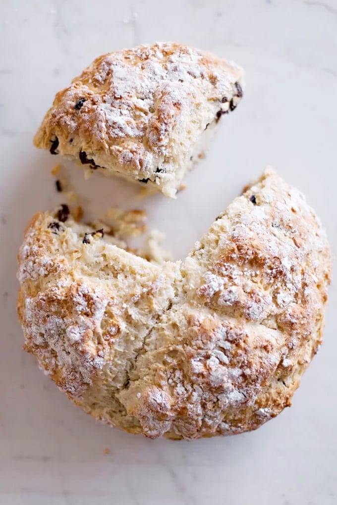 Baked Irish soda bread