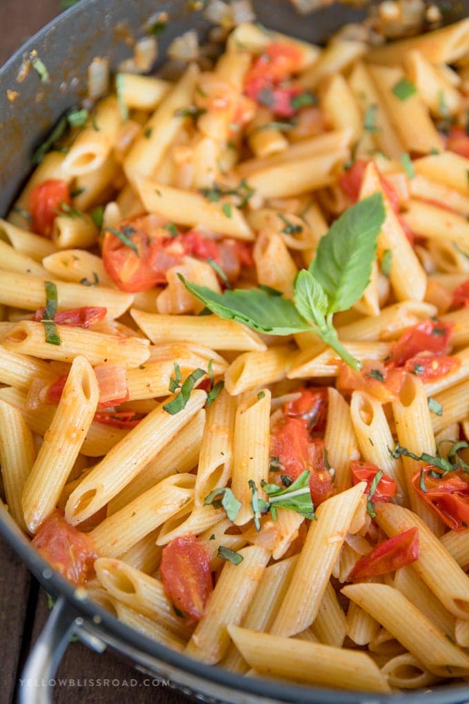 Tomato Basil Pasta | Easy Penne Pasta Recipe for Lunch or Dinner