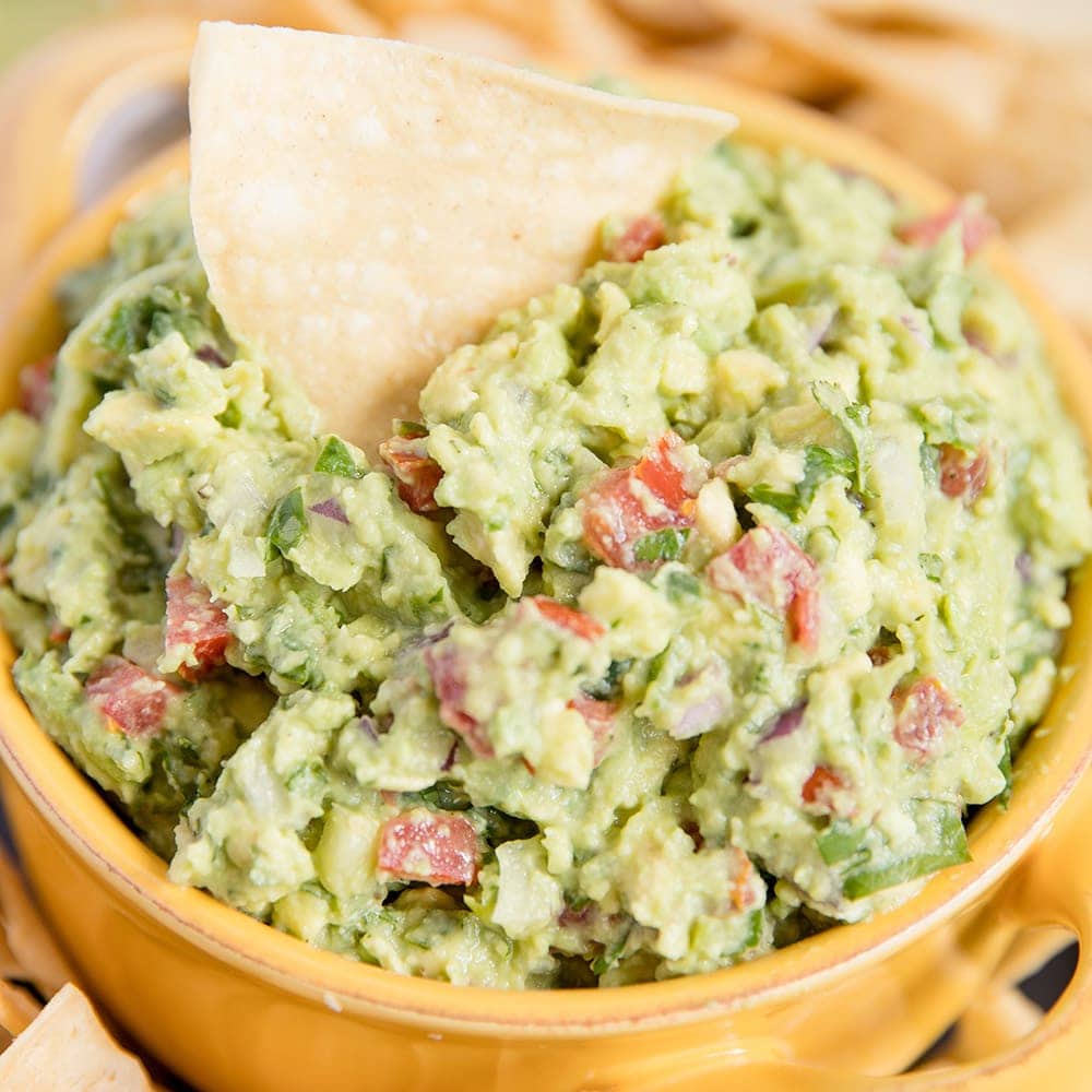 Fresh and Easy Guacamole Recipe | Yellow Bliss Road