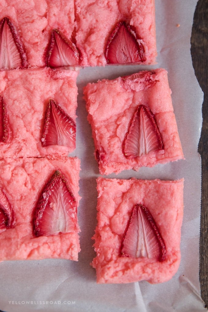 Strawberry Brownies are a super simple springtime dessert that comes together easily with just a few pantry ingredients and some fresh strawberries. Strawberry brownies recipe