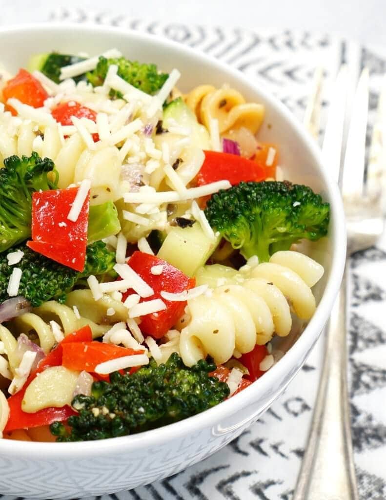 A bowl of pasta salad