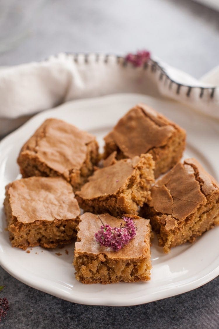 This Classic Blondies recipe is one everyone should have in their collection! Sweet, chewy and tender, nothing beats a fantastic blondie!