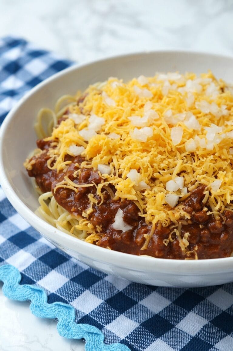 Instant Pot Skyline Chili | YellowBlissRoad.com