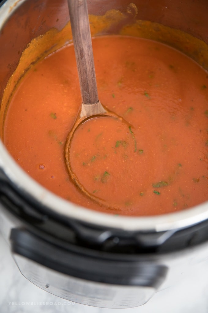 Instant pot tomato soup