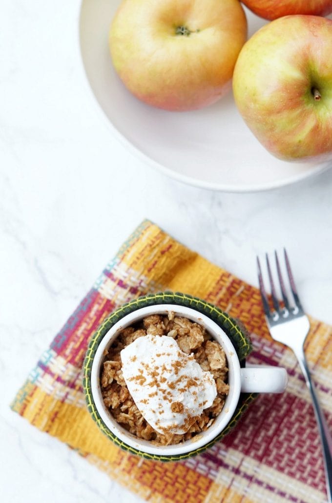 Easy Microwave Apple Crisp in a Mug