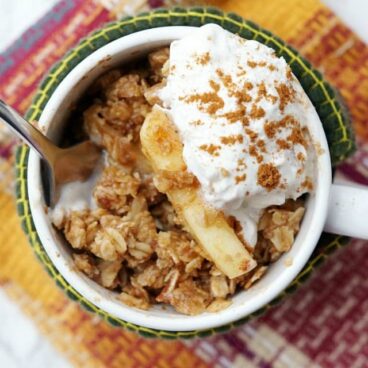 A mug of Apple Crisp with ice cream
