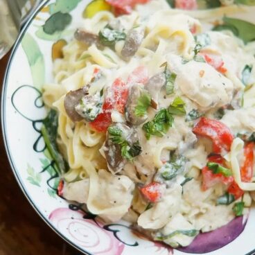 A plate full of Chicken Florentine