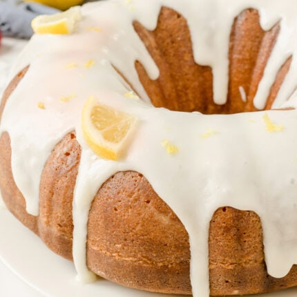 Lemon Pound Cake Recipe | YellowBlissRoad.com