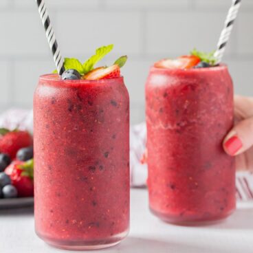 Social media image of Skinny Berry Smoothie