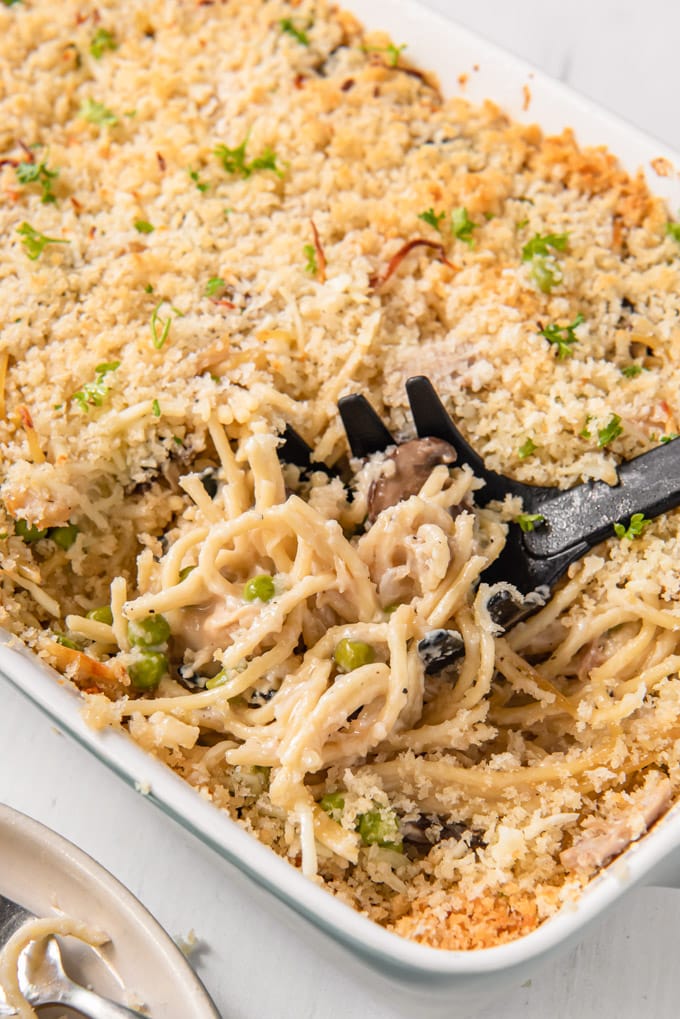 A casserole dish full of turkey tetrazzini