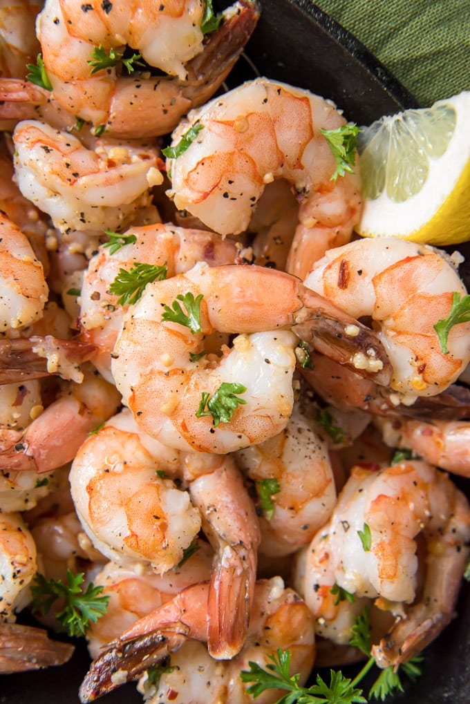 Sauteed shrimp with garlic, parsley and lemon