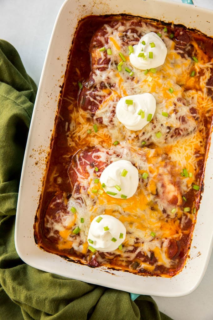 Salsa chicken breasts baked in a large dish