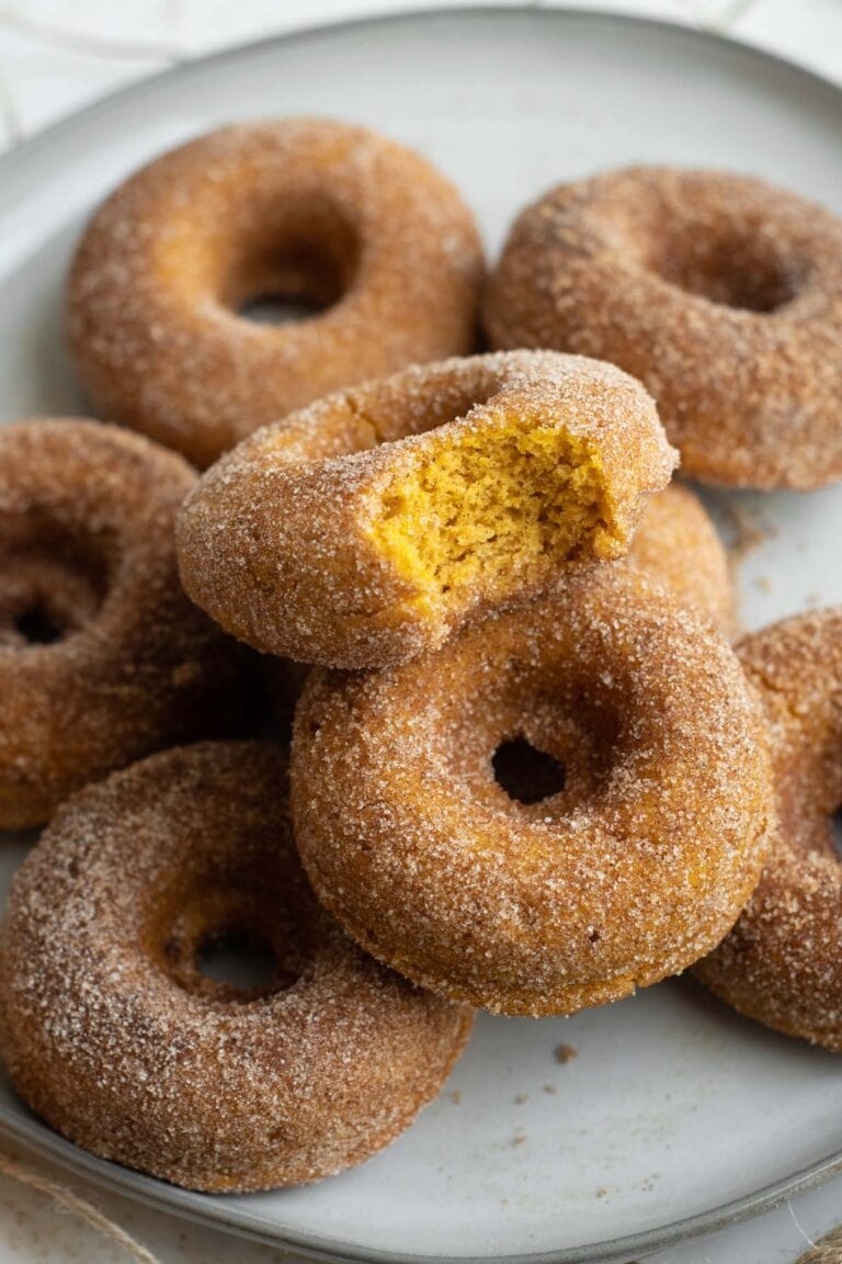 Easy Baked Pumpkin Donuts YellowBlissRoad easy-baked-pumpkin-donuts-yellowblissroad