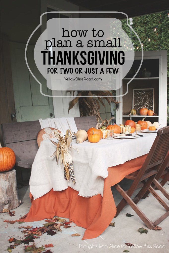 thanksgiving table with pumpkins and leaves, text says how to plan a small thanksgiving