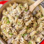 One Pot Ground Beef Stroganoff | YellowBlissRoad.com