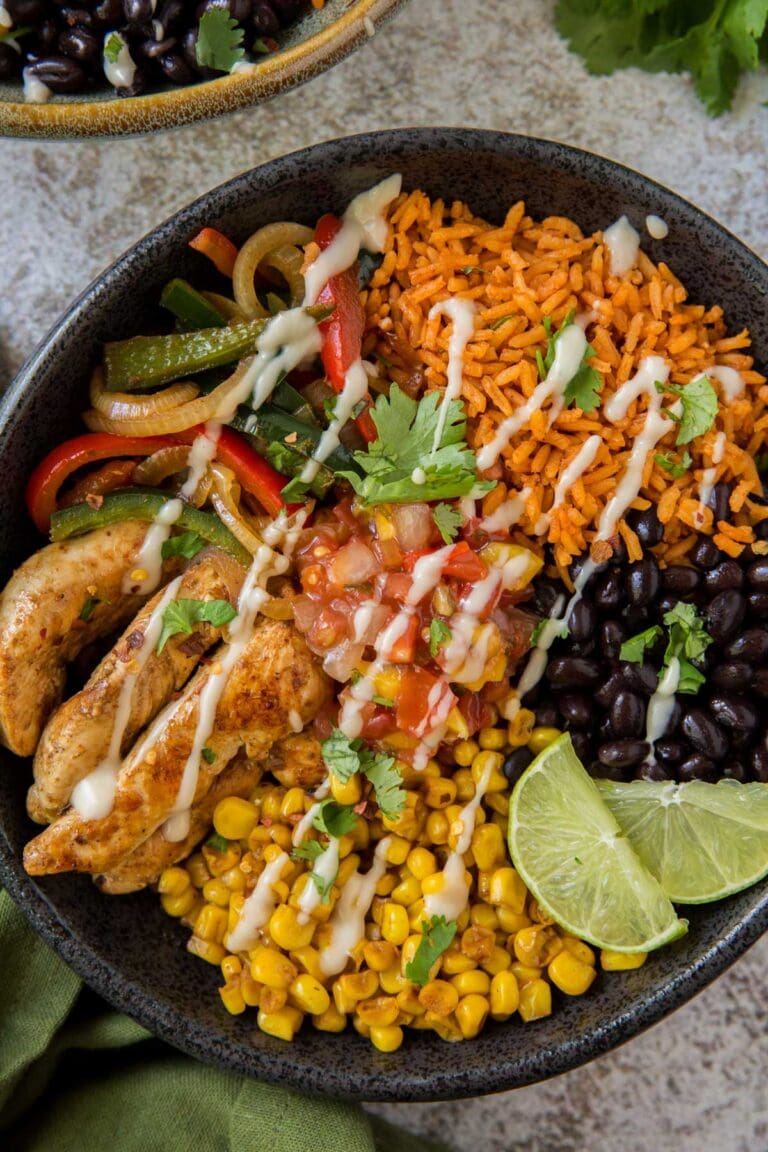 Healthy Chicken Fajita Rice Bowls