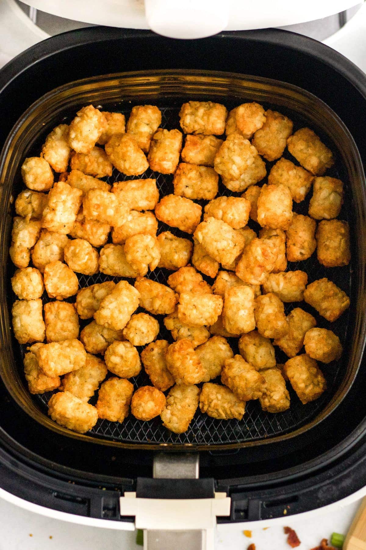 air fryer  and tater tots