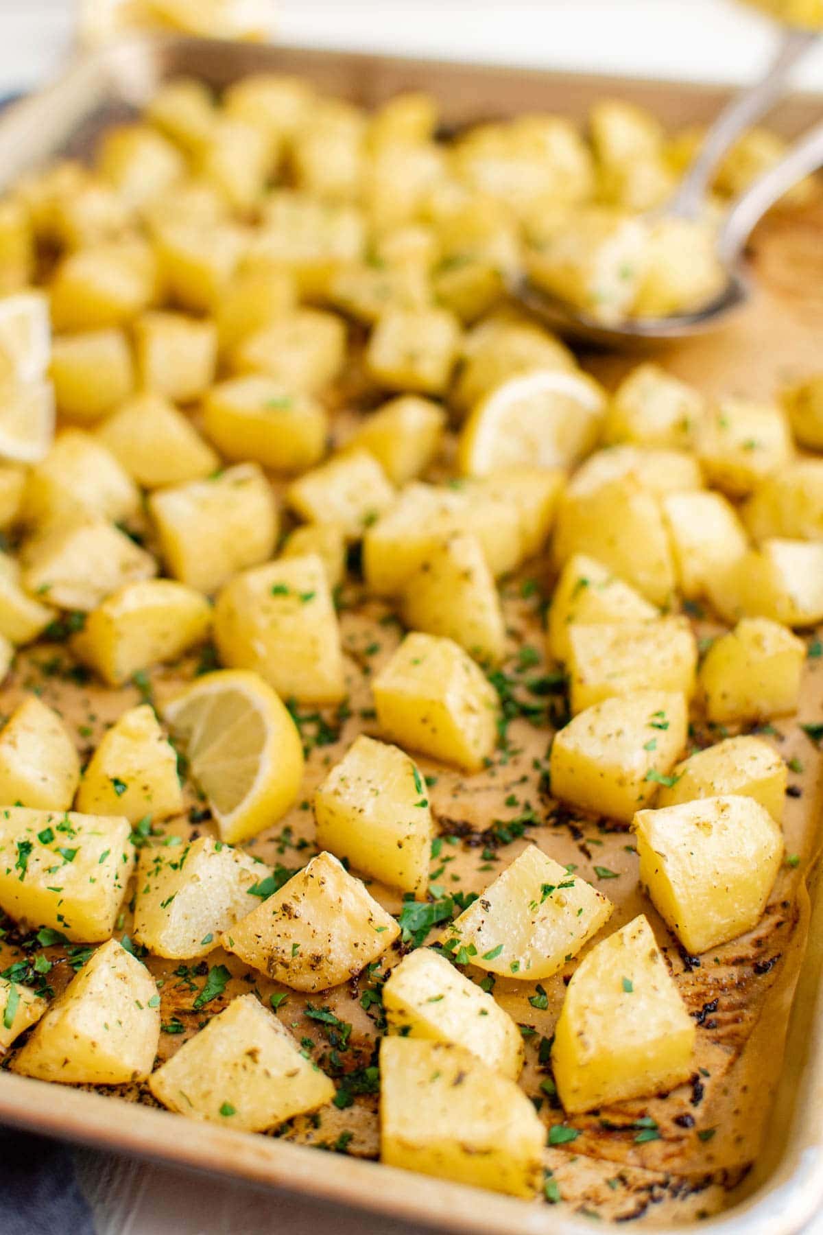 baking sheet, potatoes, parsley